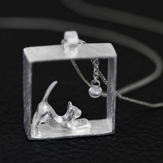 Fashion Cat Playing Ball 925 Sterling Silver Pendant - Click Image to Close