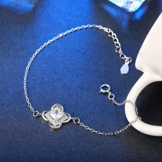 Simple Four Leaf Clover CZ 925 Silver Bracelet - Click Image to Close